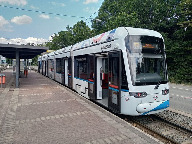 Foto van Bogestra Variobahn 121 Tram door_gemaakt Perzik