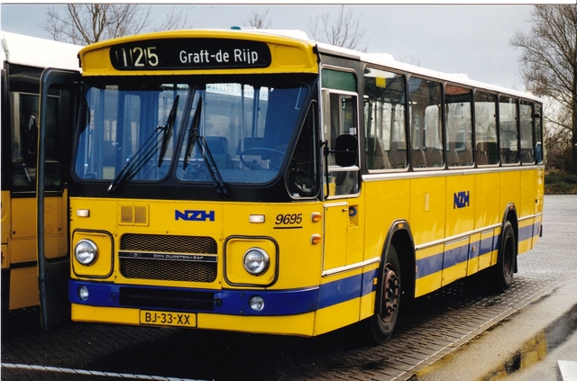 Foto van NZH DAF MB200 9695 Standaardbus door wyke2207