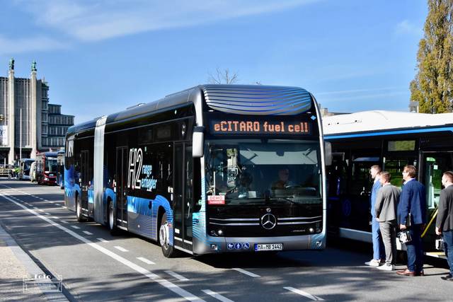 Foto van Mercedes Mercedes-Benz eCitaro G Fuel Cell 1442 Gelede bus door SieBus