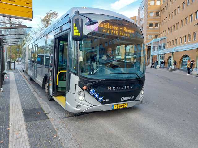 Foto van QBZ Heuliez GX437 ELEC 7445 Gelede bus door Draken-OV