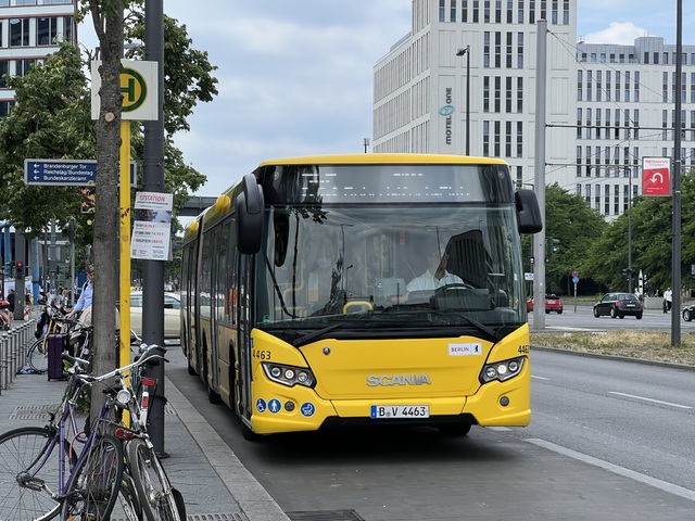 Foto van BVG Scania Citywide LFA 4463 Gelede bus door Stadsbus
