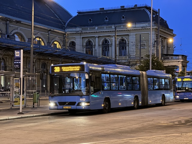 Foto van BKK Volvo 7700A 908 Gelede bus door_gemaakt Stadsbus