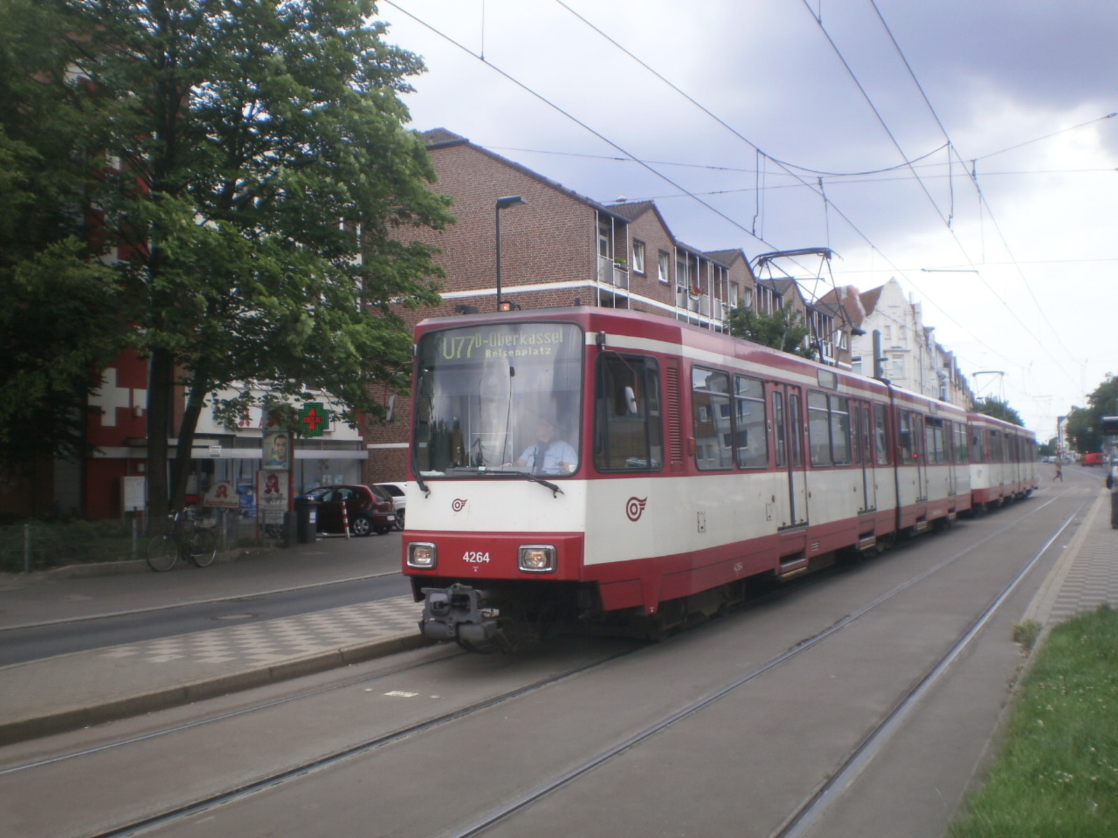 Foto van Rheinbahn Stadtbahnwagen B 4264