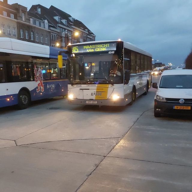 Foto van DeLijn Jonckheere Transit 2000 4546 Standaardbus door EenBusspotter