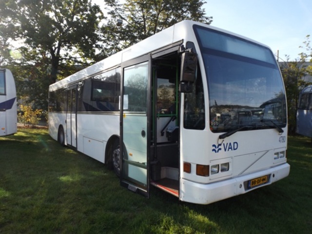 Foto van SVA Berkhof 2000NL 4780 Standaardbus door PEHBusfoto