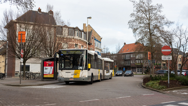 Foto van DeLijn Jonckheere Transit 2000 G 4948 Gelede bus door TreinspotterQuinn