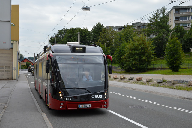 Foto van Salzburg Solaris Trollino 18 350 Gelede bus door Pakjesboot12