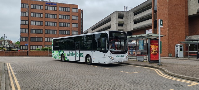 Foto van White MCV Evora 80 Standaardbus door MHVentura