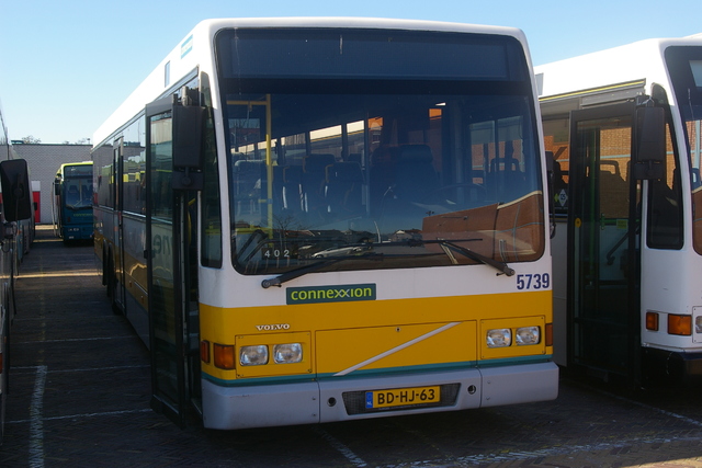 Foto van CXX Berkhof 2000NL 5739 Standaardbus door wyke2207