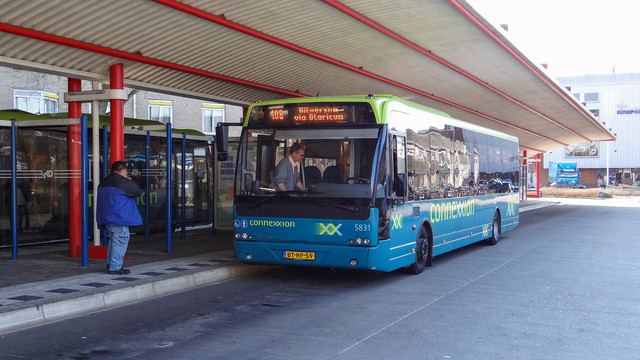 Foto van CXX VDL Ambassador ALE-120 5831 Standaardbus door OVdoorNederland