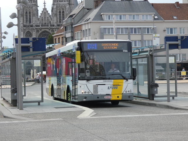 Foto van DeLijn Jonckheere Transit 2000 5166 Standaardbus door Delijn821