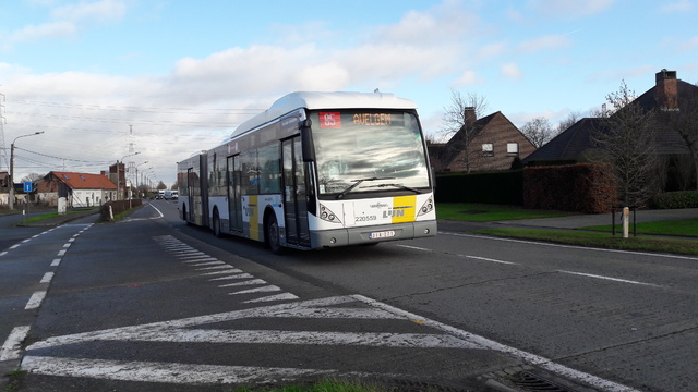 Foto van DeLijn Van Hool AG300 220559 Gelede bus door BusfanTom