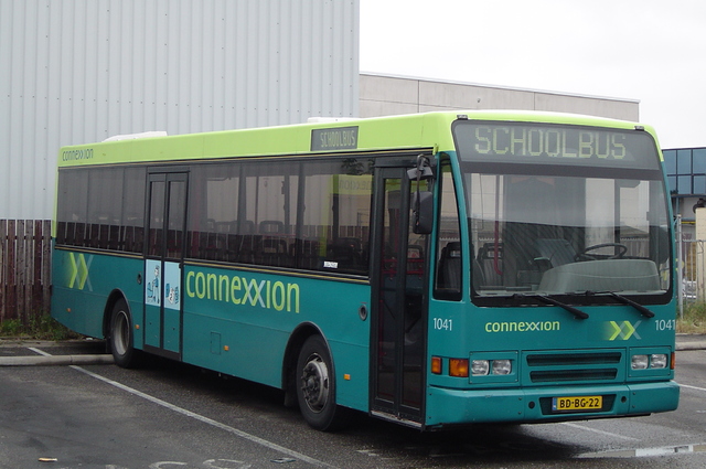 Foto van CXX Berkhof 2000NL 1041 Standaardbus door wyke2207