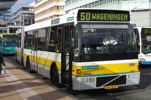 Foto van CXX Berkhof Duvedec G 9066 Gelede bus door_gemaakt wyke2207