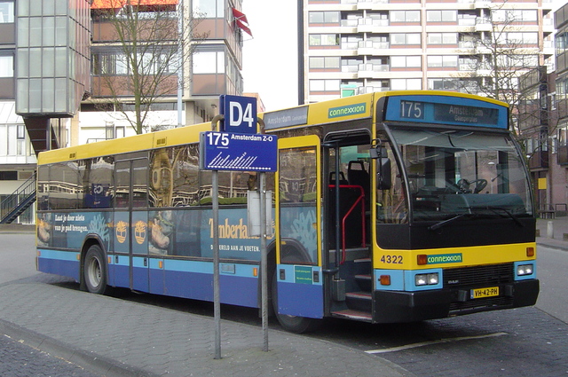 Foto van CXX Den Oudsten B88 4322 Standaardbus door wyke2207