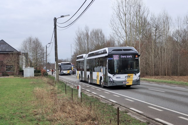 Foto van DeLijn Volvo 7900A Electric 618047 Gelede bus door mauricehooikammer