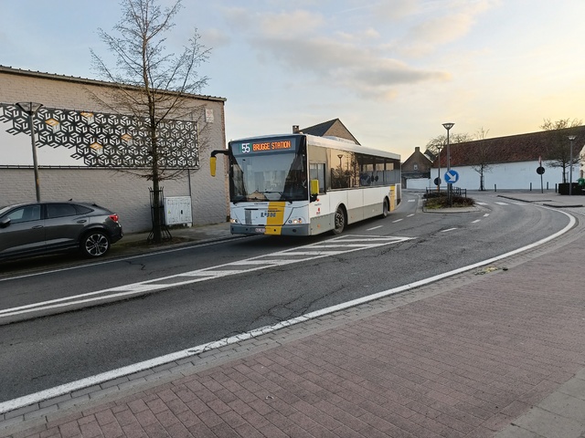 Foto van DeLijn Jonckheere Transit 2000 5153 Standaardbus door BusfanTom
