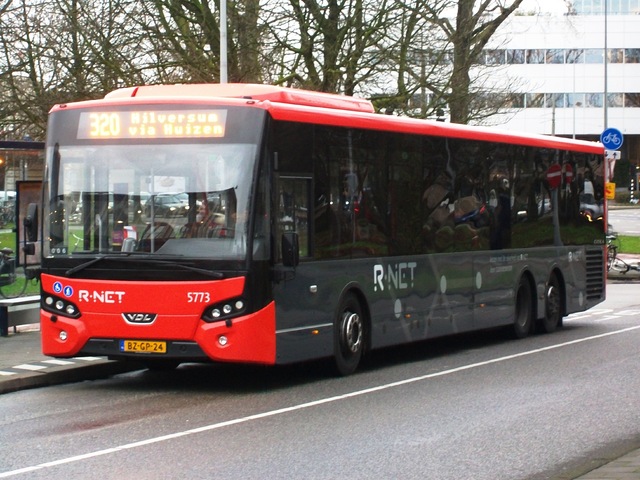 Foto van CXX VDL Citea XLE-137 5773 Standaardbus door wyke2207