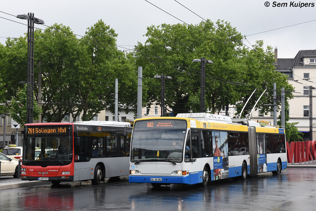Foto van SWS Berkhof Premier AT 18 181 Gelede bus door RW2014