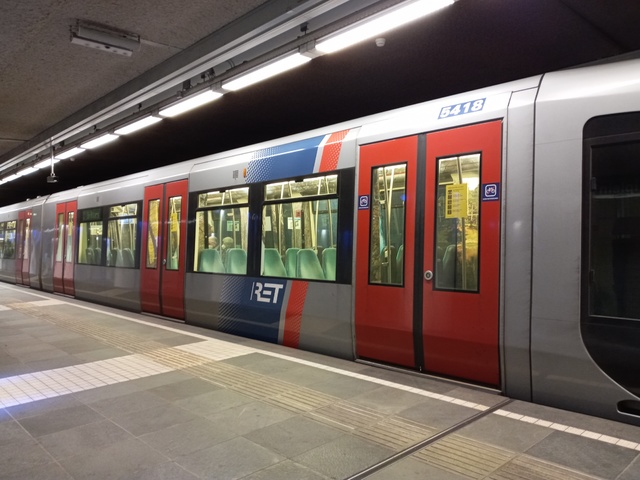 Foto van RET SG2/1 5418 Metro door Sneltram