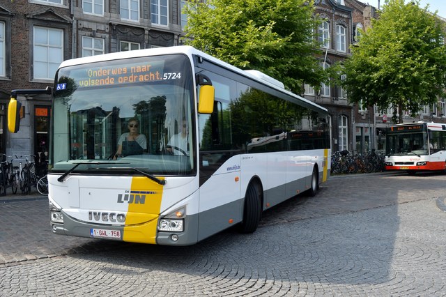 Foto van DeLijn Iveco Crossway LE (12mtr) 5724 Standaardbus door wyke2207