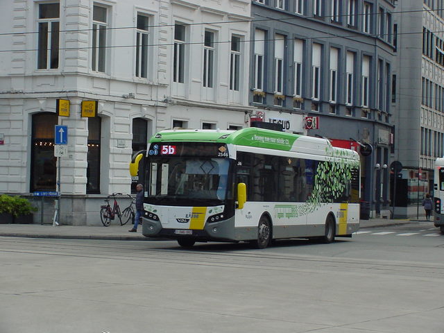 Foto van DeLijn VDL Citea SLF-120 Electric 2546 Standaardbus door LLBRK