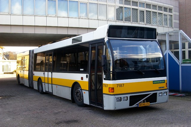 Foto van CXX Berkhof Duvedec G 7187 Gelede bus door_gemaakt wyke2207