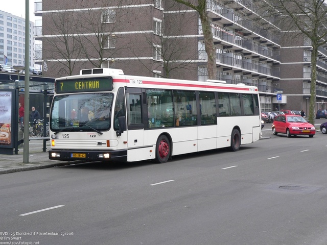 Foto van SVD Den Oudsten B96 125 Standaardbus door tsov