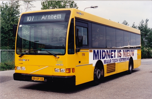 Foto van CXX Berkhof 2000NL 4792 Standaardbus door wyke2207