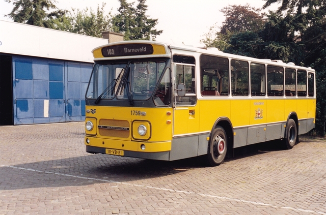 Foto van VAD Leyland-Den Oudsten Standaardstreekbus 1759 Standaardbus door wyke2207