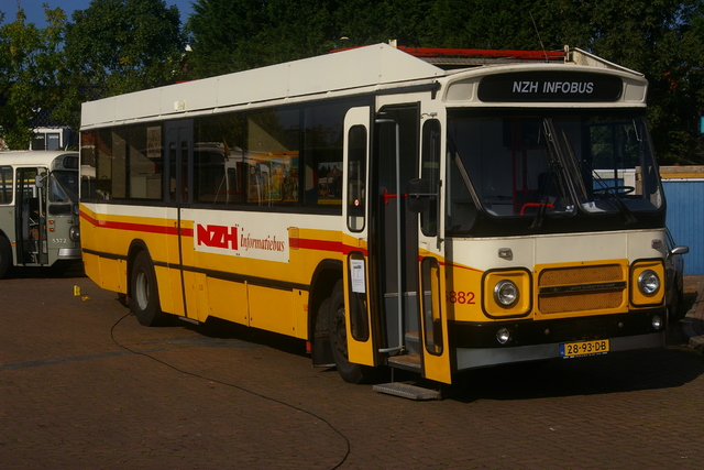 Foto van NZHVM DAF MB200 6882 Standaardbus door wyke2207