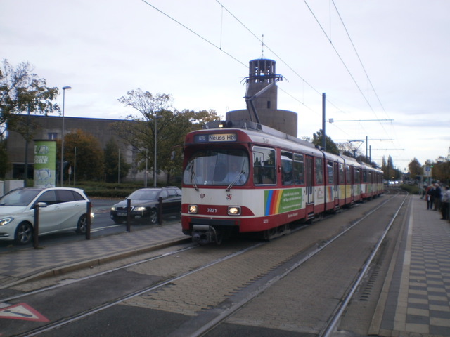 Foto van Rheinbahn GT8S 3221 Tram door_gemaakt Perzik