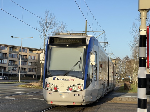 Foto van HTM RegioCitadis 4011 Tram door_gemaakt Stadsbus