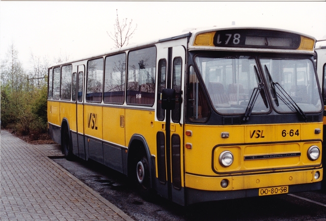 Foto van VSL Leyland-Den Oudsten Standaardstreekbus 6642538 Standaardbus door wyke2207