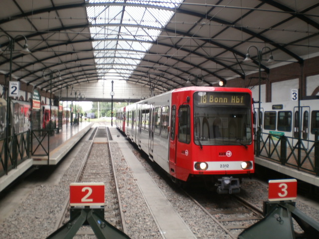 Foto van KVB Stadtbahnwagen B 2312 Tram door_gemaakt Perzik