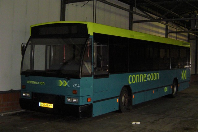 Foto van CXX Den Oudsten B88 5214 Standaardbus door wyke2207