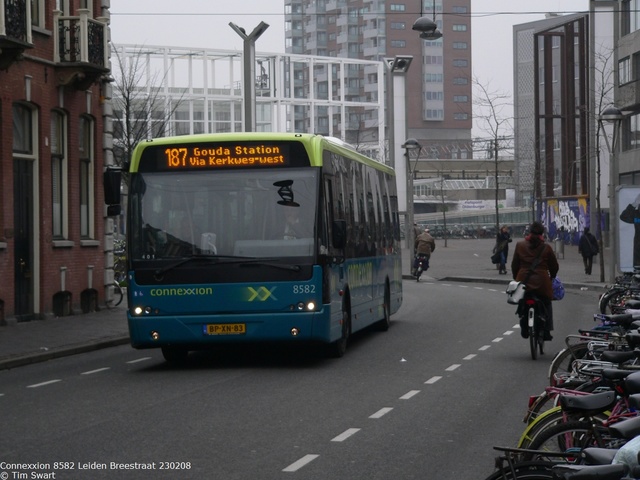 Foto van CXX VDL Ambassador ALE-120 8582 Standaardbus door tsov