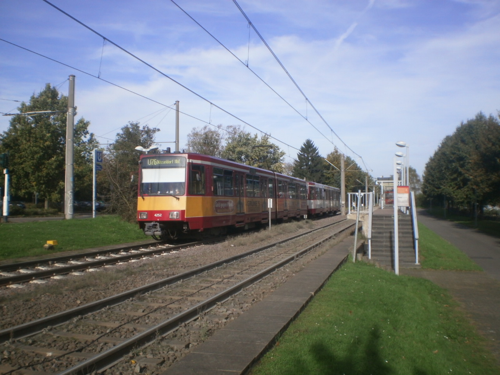Foto van Rheinbahn Stadtbahnwagen B 4252