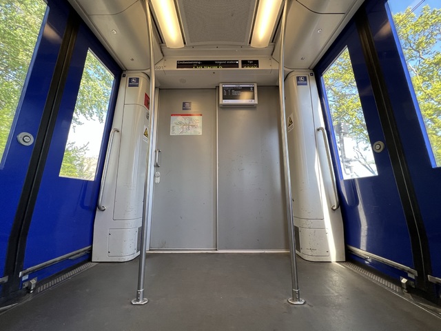 Foto van RET RSG3 5501 Metro door_gemaakt Stadsbus