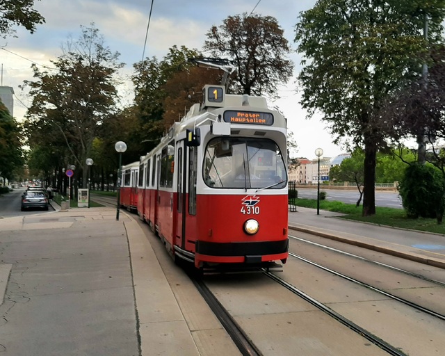 Foto van WL Weense type E 4310 Tram door Jossevb