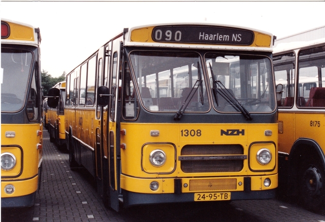 Foto van NZH DAF MB200 1308 Standaardbus door wyke2207