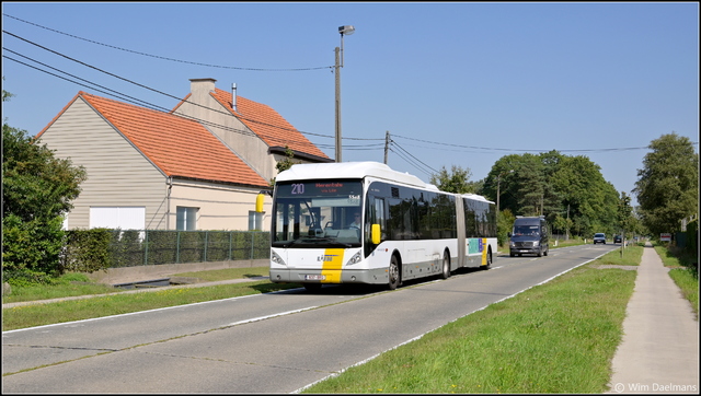 Foto van DeLijn Van Hool AG300 5548 Gelede bus door WDaelmans