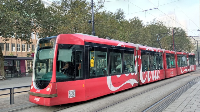 Foto van RET Rotterdamse Citadis 2114 Tram door Sneltram