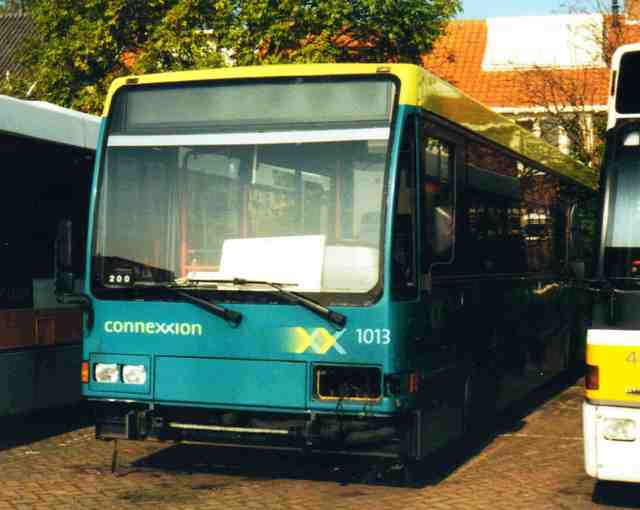 Foto van CXX Berkhof 2000NL 1013 Standaardbus door Jelmer