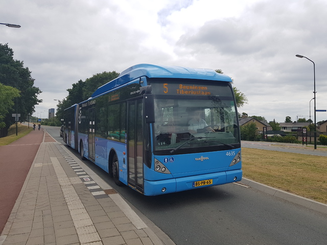 Foto van OVinIJ Van Hool AG300 4635 Gelede bus door MWZ2402