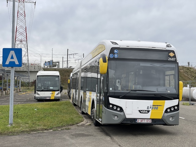 Foto van DeLijn VDL Citea SLFA-180 Hybrid 2687 Gelede bus door M48T