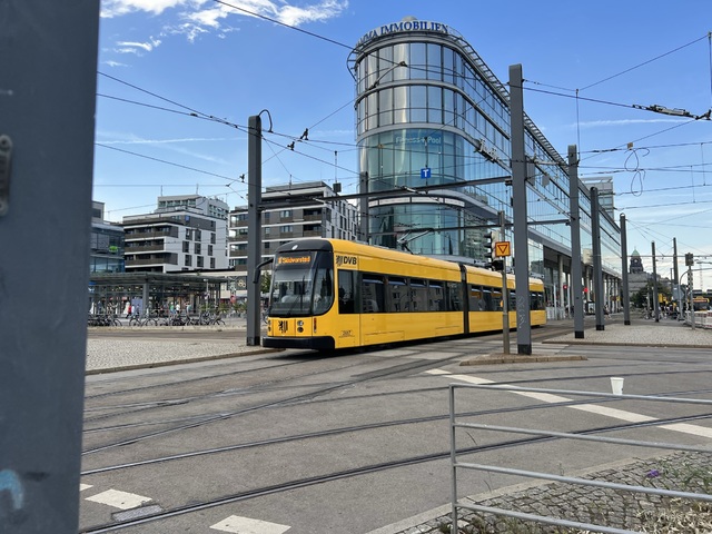 Foto van DVB NGT D8DD 2617 Tram door Stadsbus