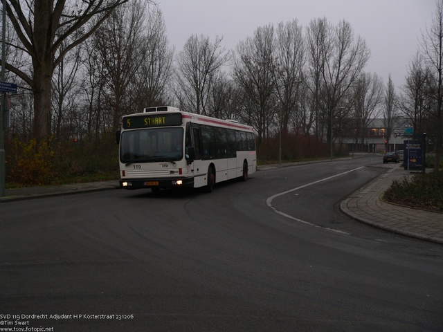 Foto van SVD Den Oudsten B96 119 Standaardbus door tsov