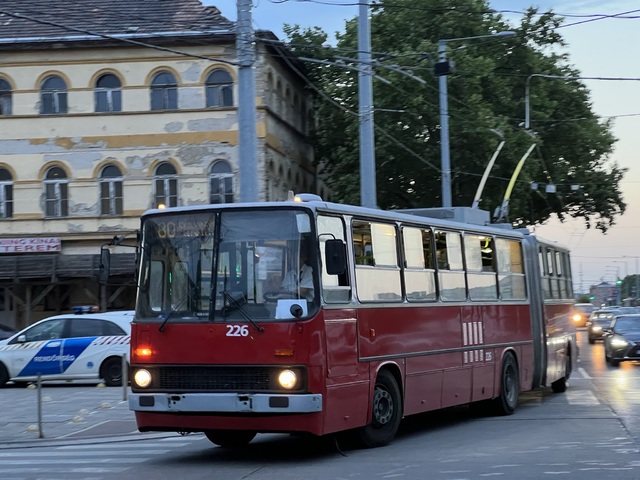 Foto van BKK Ikarus 280.94 226 Standaardbus door Stadsbus