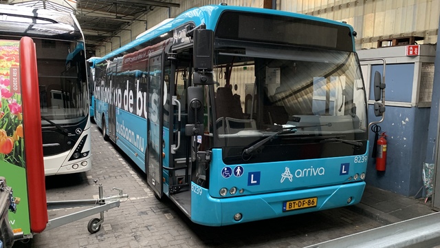 Foto van ARR VDL Ambassador ALE-120 8239 Standaardbus door BusDordrecht2003